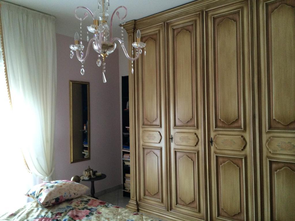 B&B Mirella チッタ・サンタンジェロ 部屋 写真